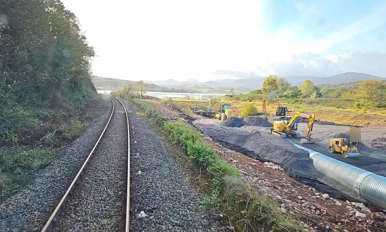 Rail adjacent construction works